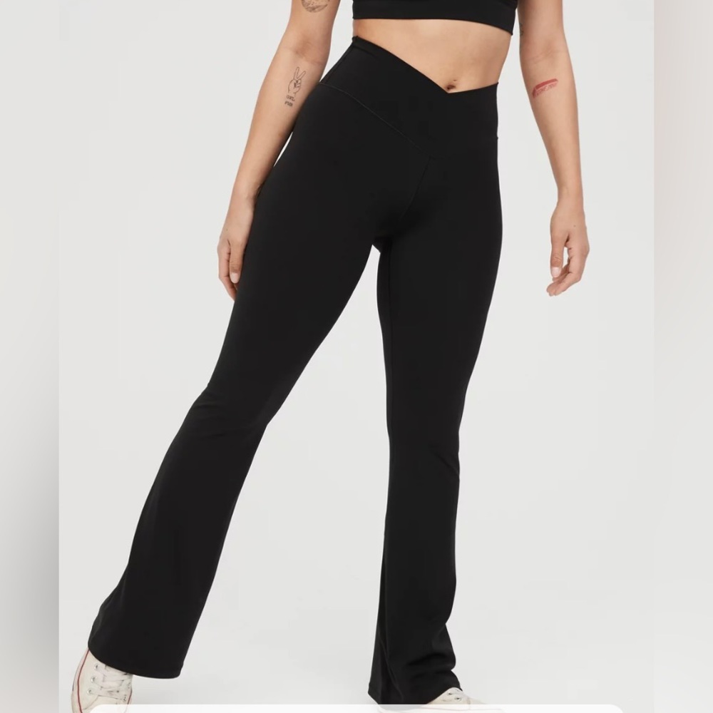 Aerie High Rise Crossover Flare Leggings